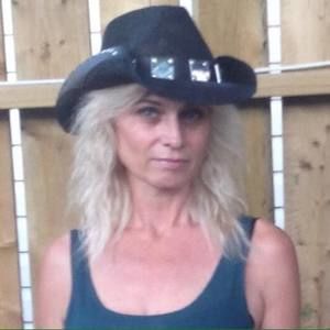 Meet your Posher, Joan